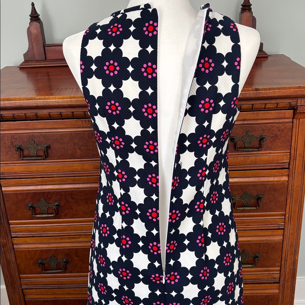 Trina Turk Jungle Island V Neck Sleeveless Shift Dress Size 4 Modern California - Picture 12 of 12